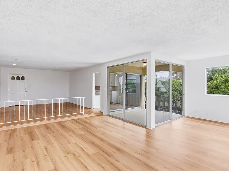 808 Princeton St #D — Photo 8