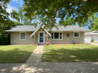 2107 7th St NW, Minot, ND 58703