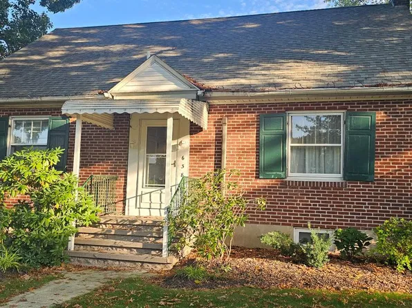 638 Mountain View Rd, Reading, PA 19607