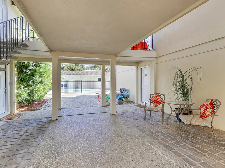 Arlington Apartments — Photo 39