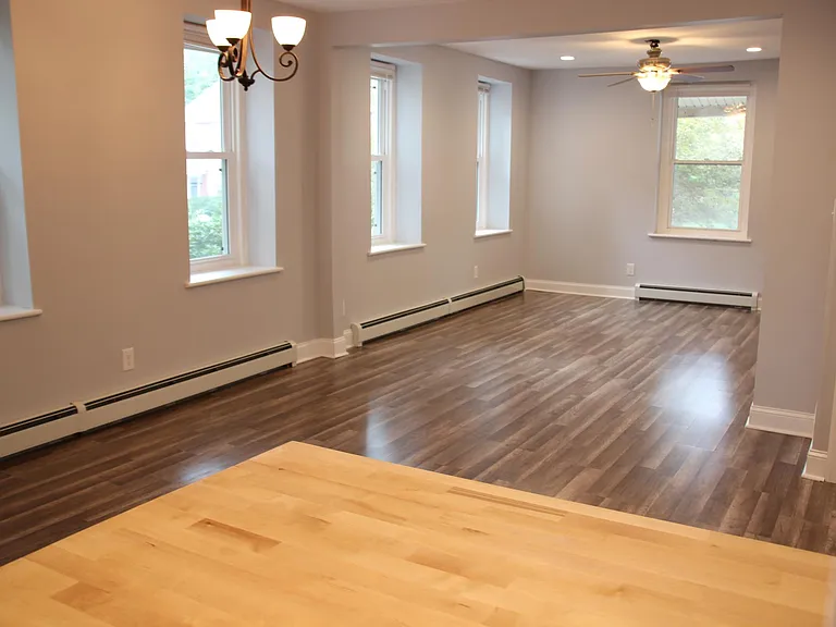 46 Franklin Ave — Photo 14