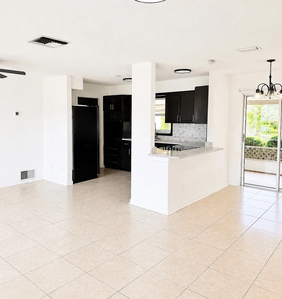 2 bed, 1.5 bath, $1,750 — Photo 2
