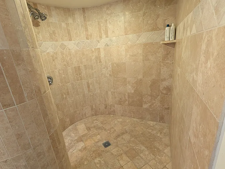 311 W 5th St #606 — Photo 29
