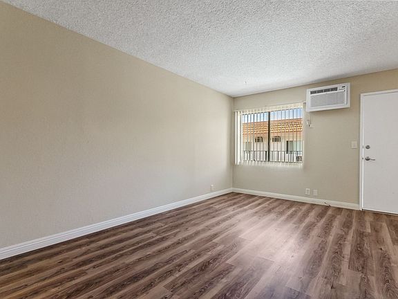 4th image of 17818 Woodruff Ave #2