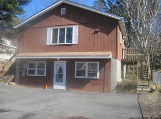 32 Lake Rd, Lake Katrine, NY 12449