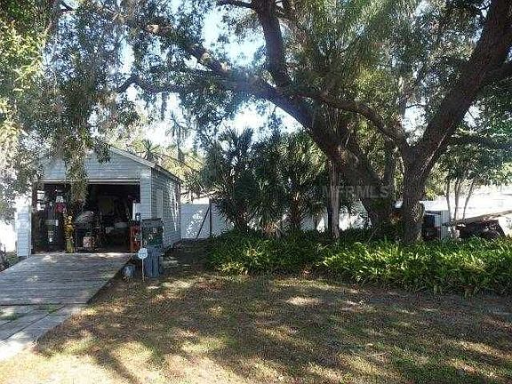 2nd image of 160 E Horton Ave