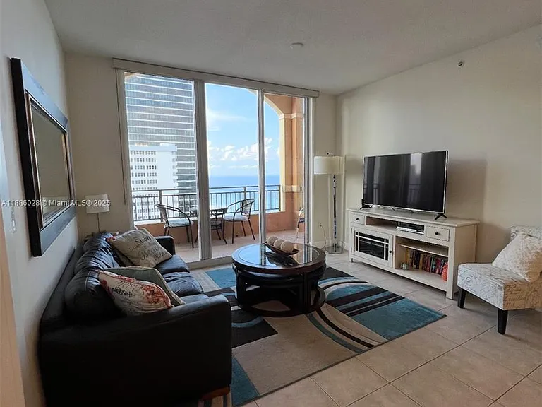 2080 S Ocean Dr #6 — Photo 3