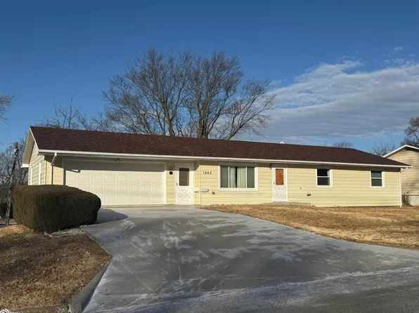 1002 N Vine St, Creston, IA 50801