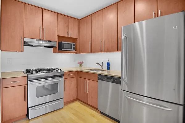 Sold by Compass | media 3