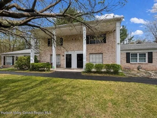 10 B Holland Drive, West Hurley, NY 12491