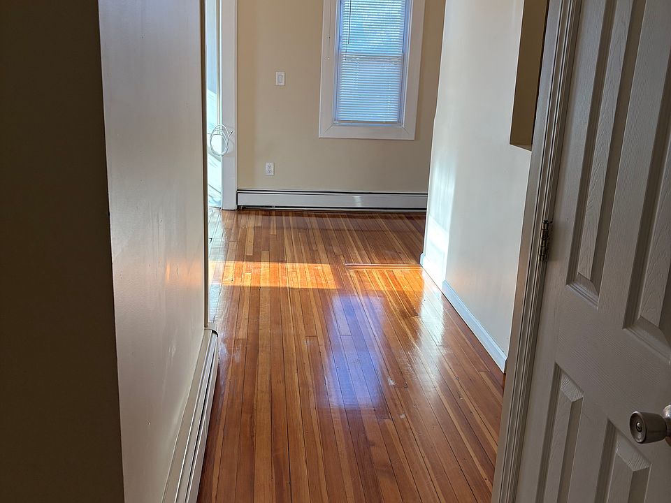 2nd image of 358 Cary Ave #3