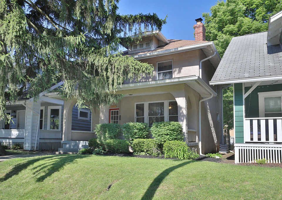 1st image of 2367 Glenmawr Ave