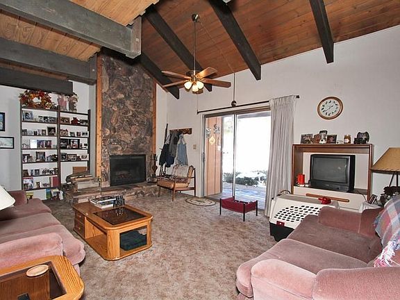 4th image of 1032 Fairway Blvd