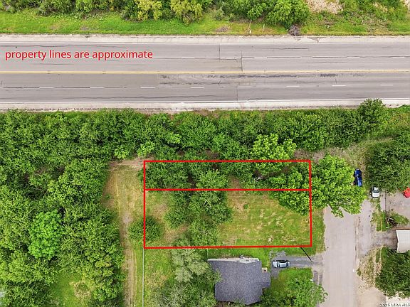2nd image of 407 E Daniel Street LOT 1-B,2