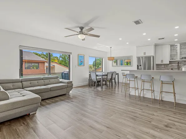 11491 SW 109th Road #15d, Miami, FL 33176