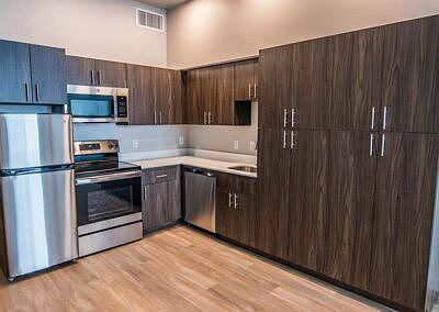 3rd image of 592 W 200 S #228