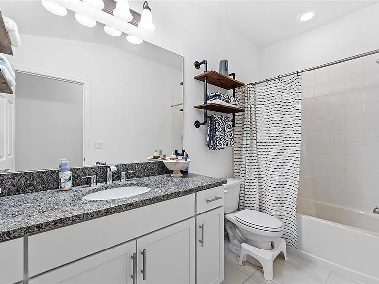 2444 Foggy Creek Cir — Photo 16