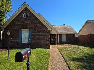 1670 Raybrad Dr, Cordova, TN 38016