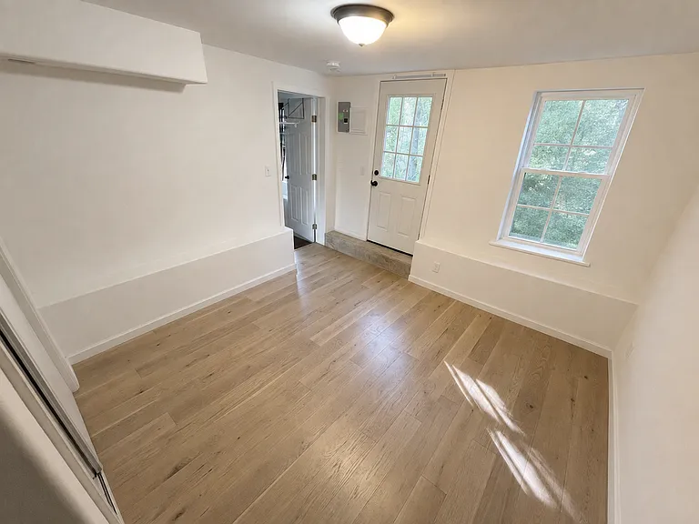 50 Rockridge Dr — Photo 6