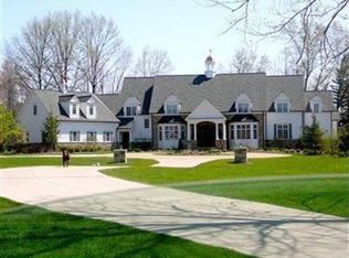 2875 Som Center Rd, Hunting Valley, OH 44022