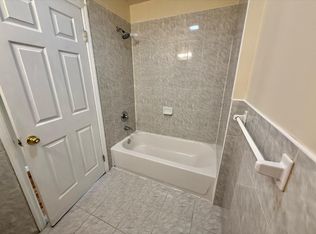 939 Lake St, Newark, NJ 07104
