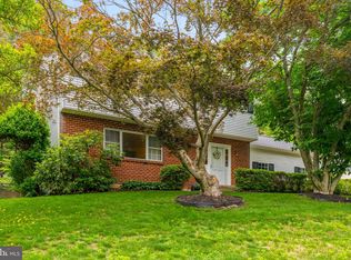 5 Mary Anne Dr, Brookhaven, PA 19015