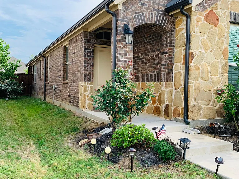 2344 Opaline Dr — Photo 3