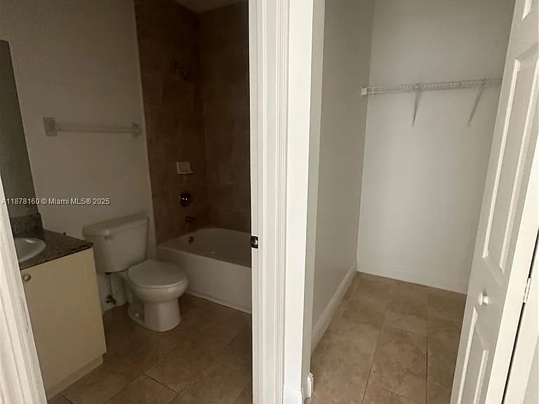 211 W 79th Pl #302 — Photo 13