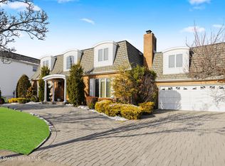 45 Sleepy Hollow Rd, Staten Island, NY 10314