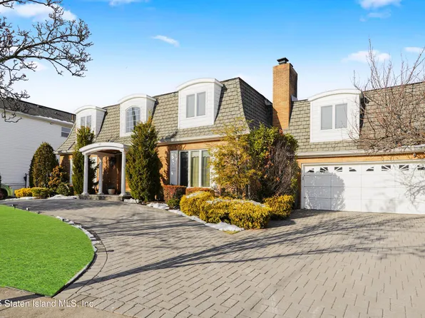 45 Sleepy Hollow Rd, Staten Island, NY 10314