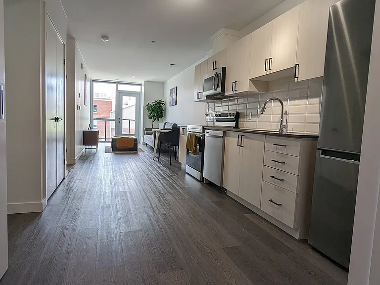 388 King St E #402 — Photo 11
