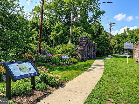 4th image of 3010-3021 Granite Hill Dr