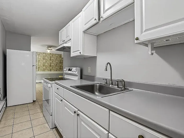 108 Harvey St #3 — Photo 5