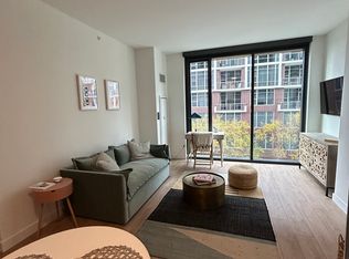 840 W Madison St #303, Chicago, IL 60607