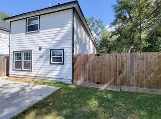 7202 Sandle St #A, Houston, TX 77088