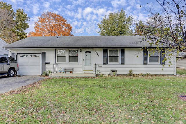 1st image of 1049 Englewood Dr
