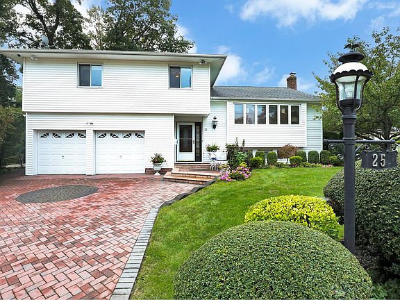 2nd image of 25 Wheatley Ave