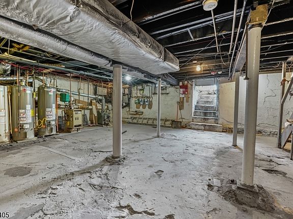 3rd image of 319 Harrison Ave
