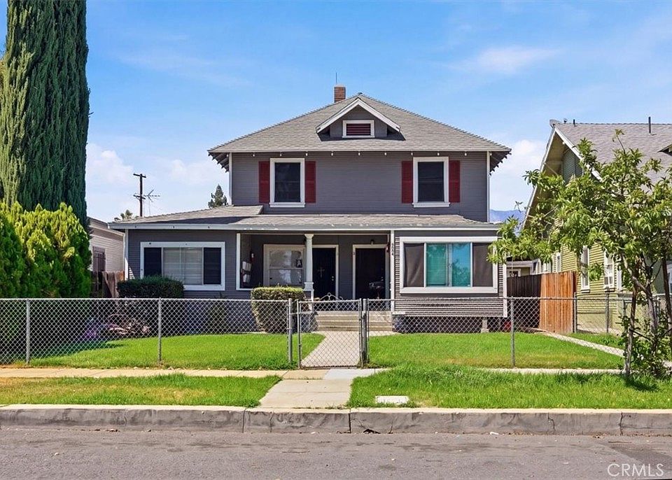 1st image of 324 W C St