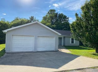 1031 Church St, Providence, KY 42450