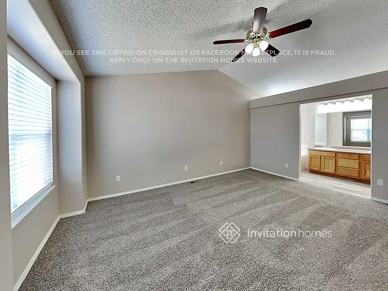7395 Middle Bay Way — Photo 14