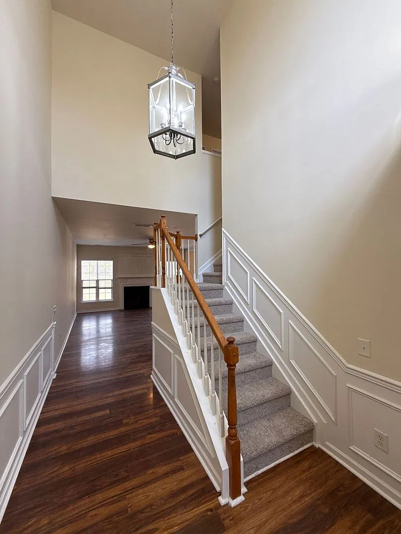 Move in ready end unit townhouse in the Blakeney Preserve Community — Photo 2