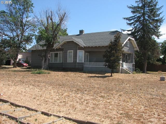 2nd image of 550 NE 4th St