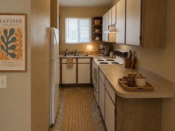 4th image of 310 Pleasant Ave APT 9