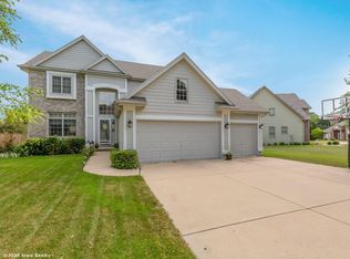 13416 Ridgeview Dr, Urbandale, IA 50323