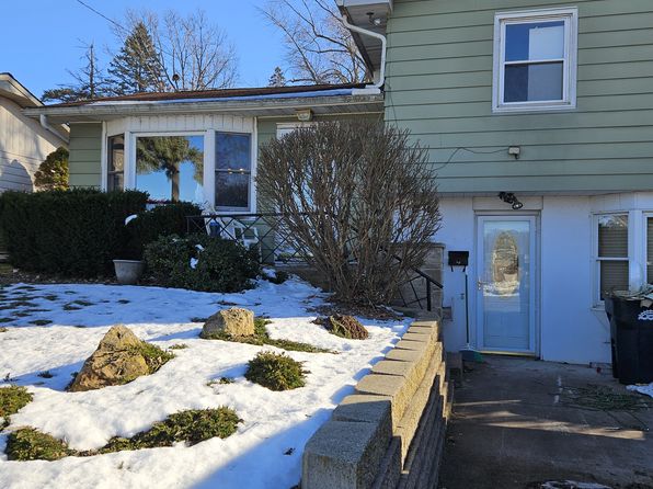 (undisclosed Address)