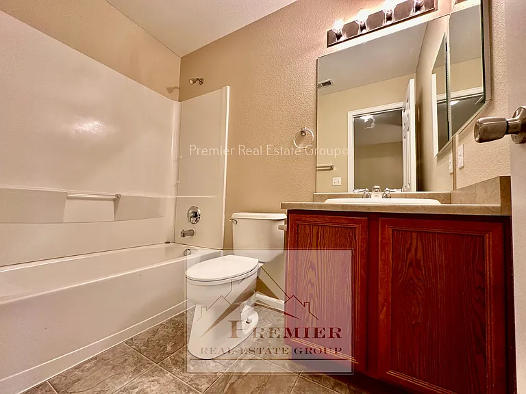 7938 Sandy Springs Point — Photo 9