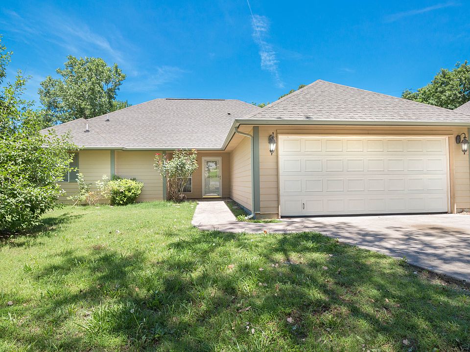 1st image of 18241 Woodcrest Ln