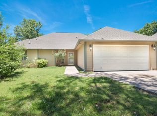 18241 Woodcrest Ln, Catoosa, OK 74015