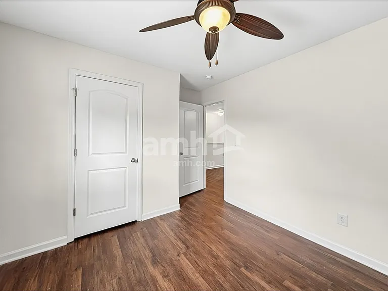 1325 Vernon Mill Rd — Photo 13